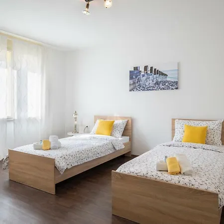 Апартаменти Castropola Пула