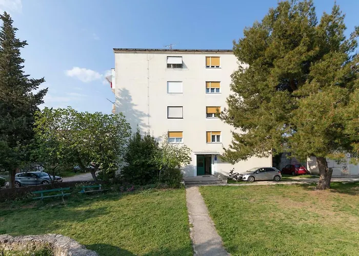 Apartment Castropola *